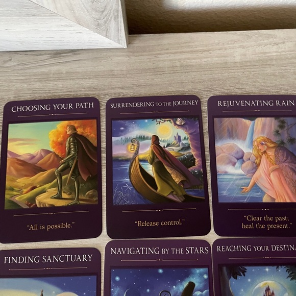 Sacred Traveler Oracle Cards by Denise Linn - Picture 8 of 9